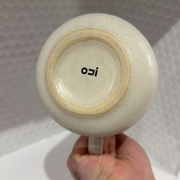 Oui stoneware pitcher - Picture 4 of 4